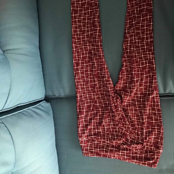 Clothes - Picture 2 of 8